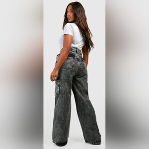 Boohoo Gray Relaxed High-rise Cargo Jeans size 12